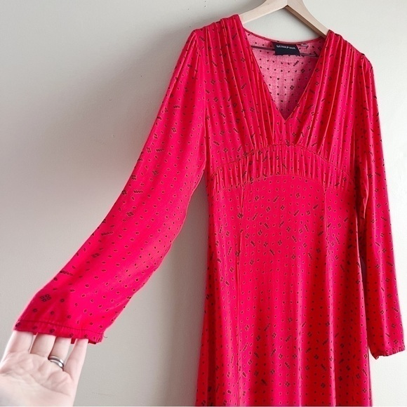 Minkpink Dancing Crane Long Sleeve V-Neck Maxi Dress in Red, Size Medium‎ - Picture 10 of 15